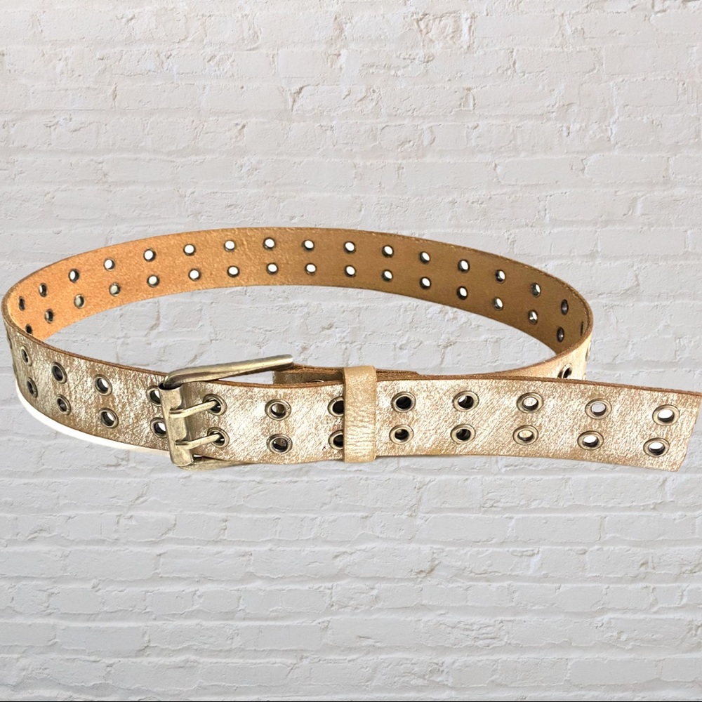Eyelet Full grain cowhide silver sheen belt